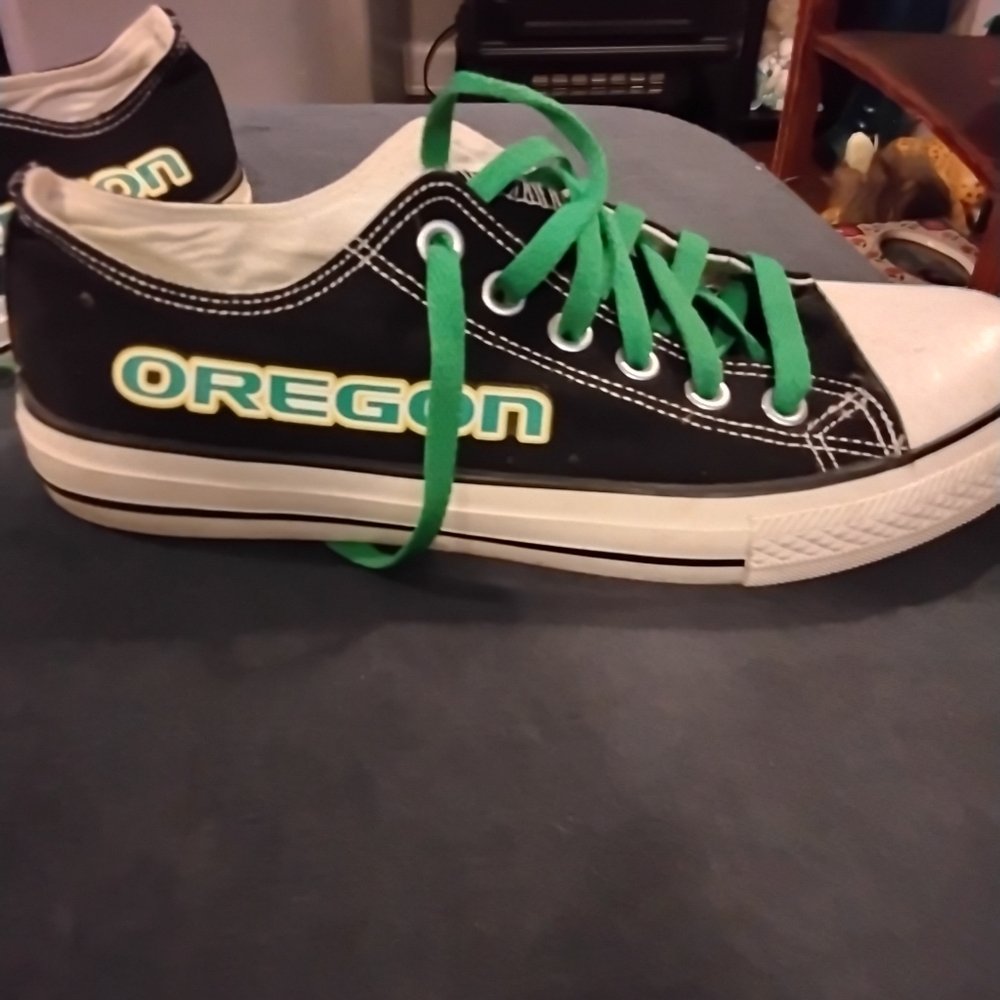 Womans Oregon Duck sneakers